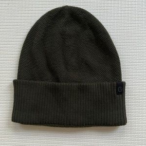 Lululemon women’s knit beanie-OS